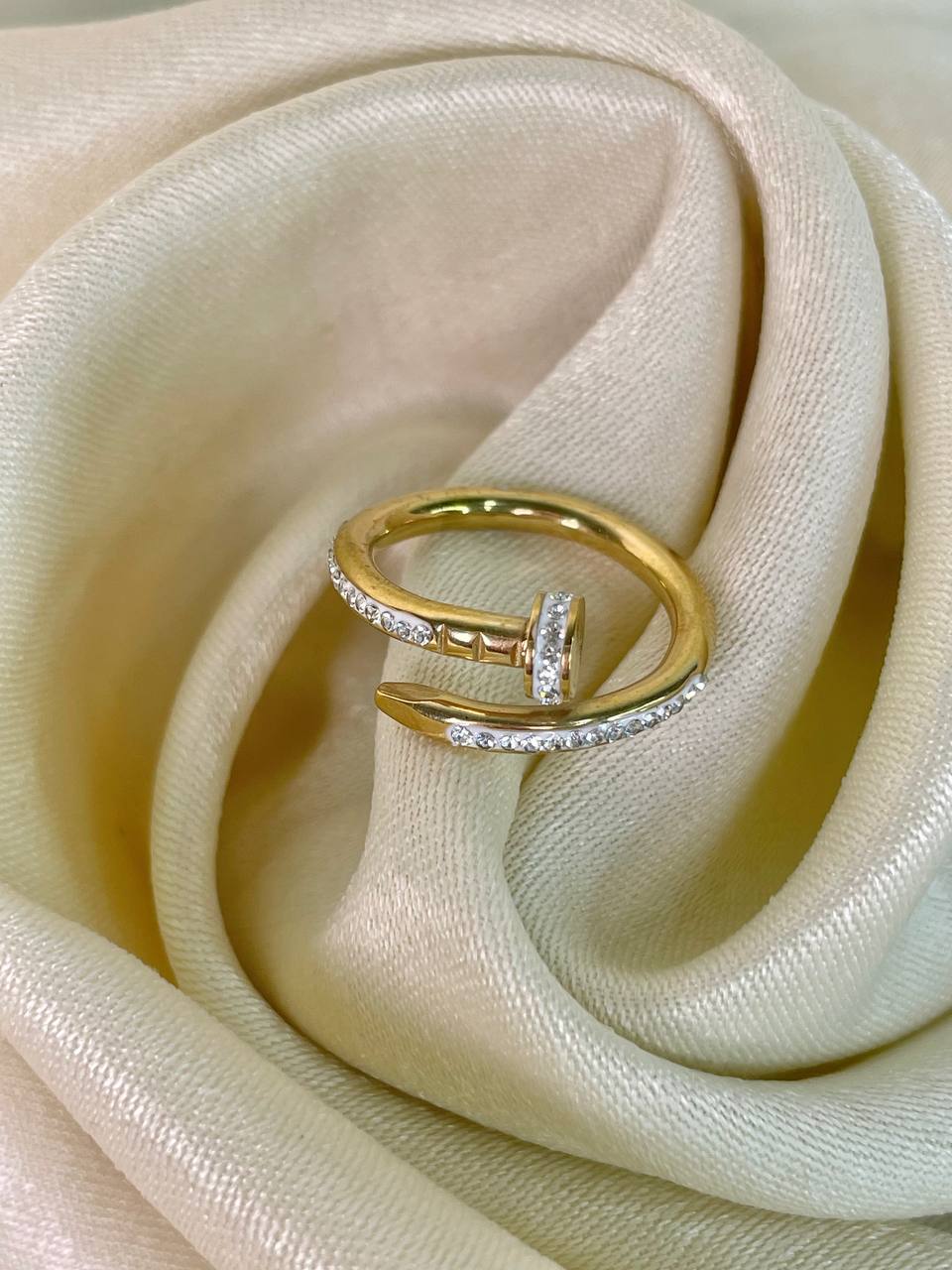 خواتم ذهبي استالس بيور