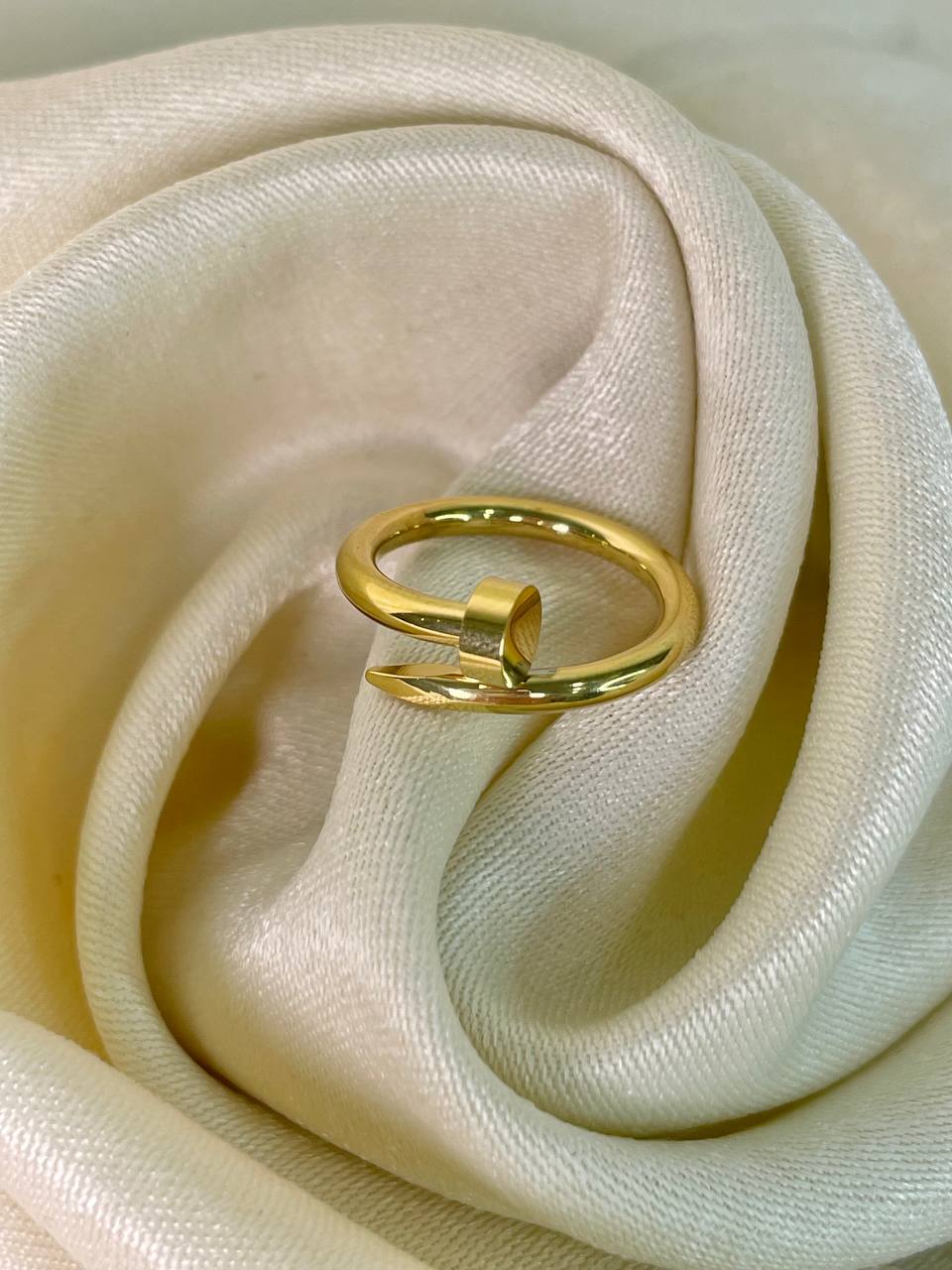 خواتم ذهبي استالس بيور